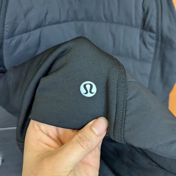 Lululemon Extra Mile Vest Black Puffer Vest Water Repellant Size 4 - Picture 5 of 10